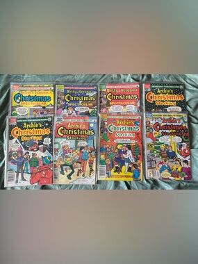 VINTAGE | Lot of 8 Christmas Archie Comics